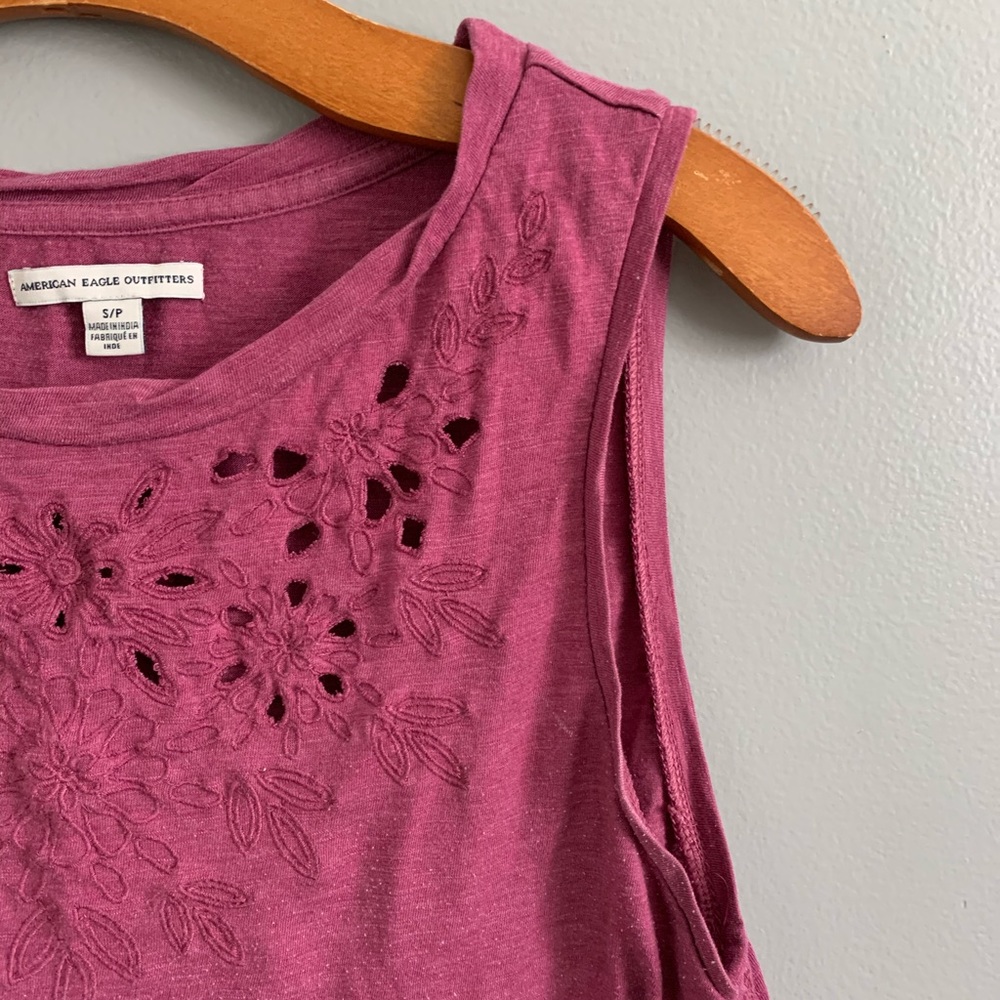 american eagle tank top